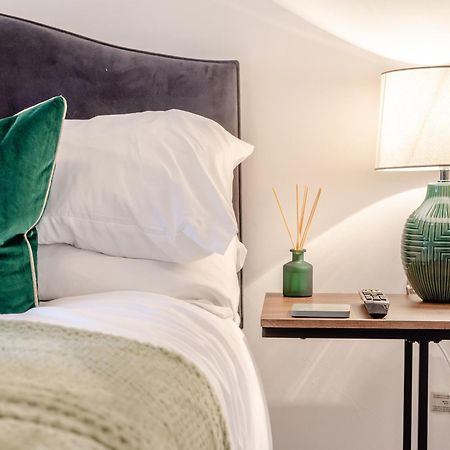 リンカーン Victorias Retreat - Uk41475ヴィラ エクステリア 写真